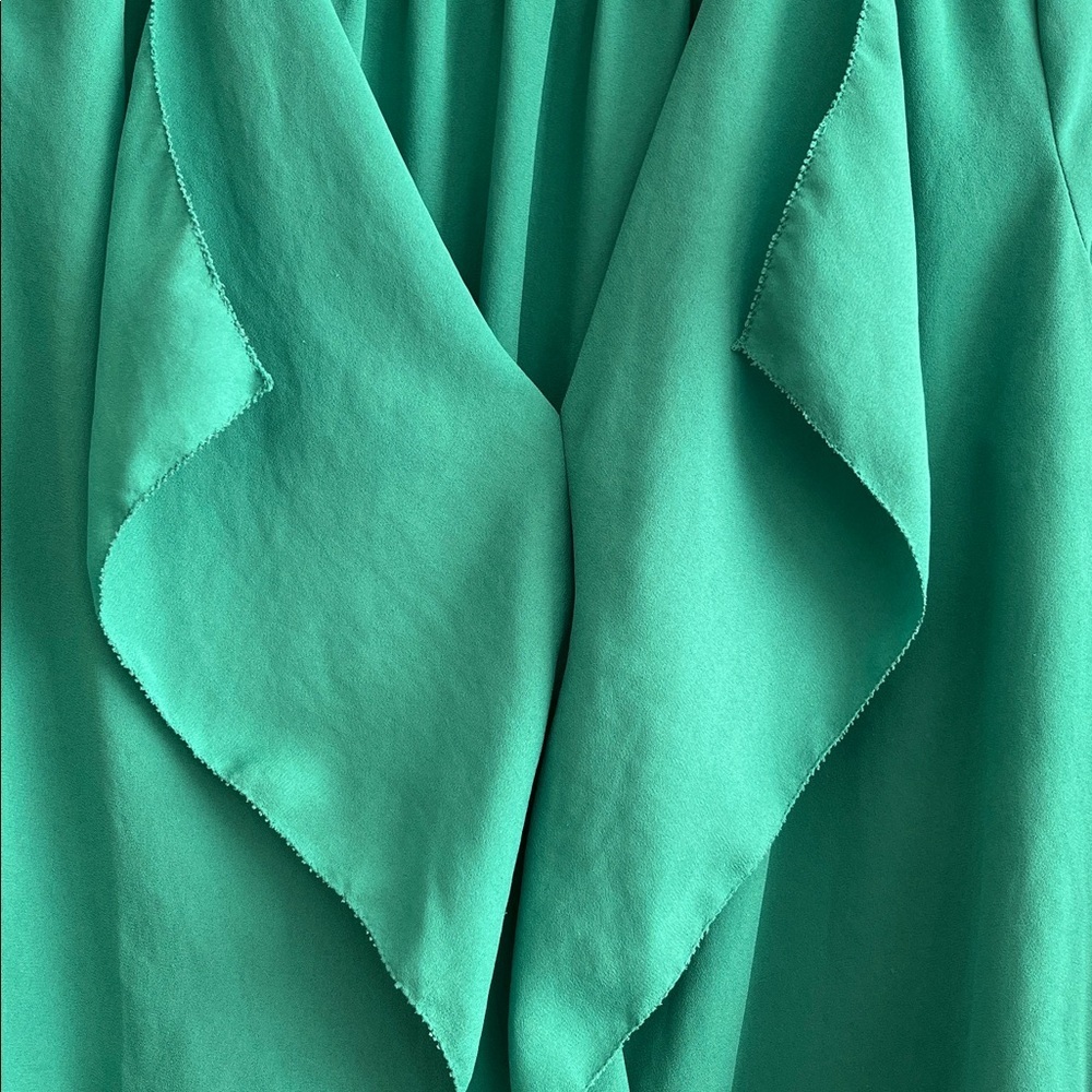 Anthropologie MAEVE Ruffle Kelly Green Flowy Top Blouse Size 4 - Picture 4 of 7
